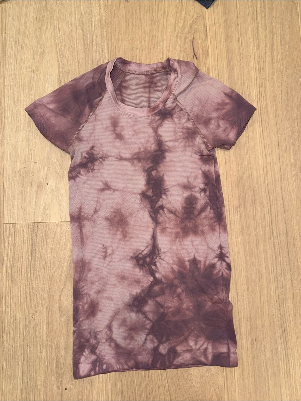 lululemon athletica Short Sleeve Tie-Dye Top - Plum